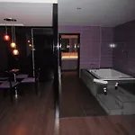 Area De Servicio Hotel 2*