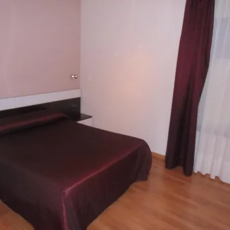 Area De Servicio Villamartin Hotel