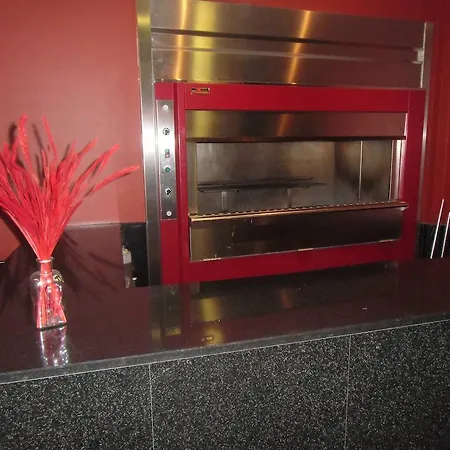 Area De Servicio Hotel 2*