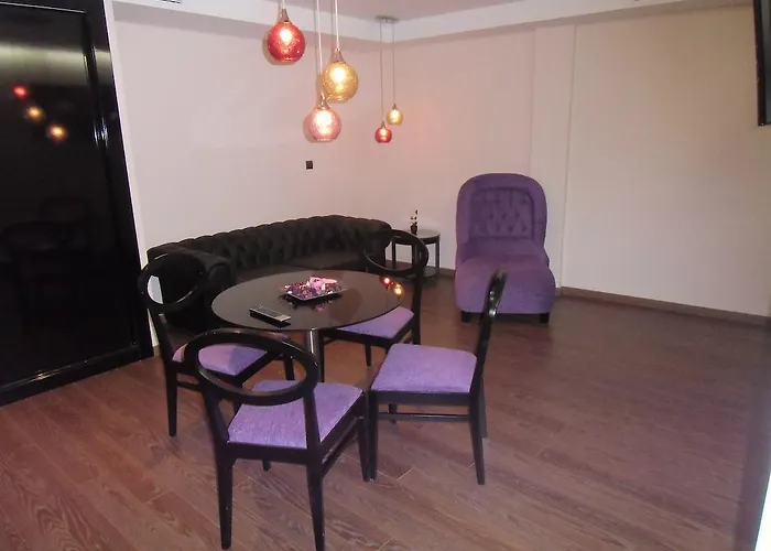 Area De Servicio Hotel 2*